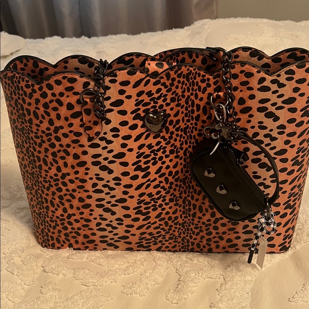 Betsy Johnson In the Prowl Leopard Print Tote Bag - Picture 2 of 9
